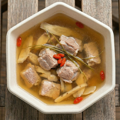 燈芯草玉竹燉瘦肉